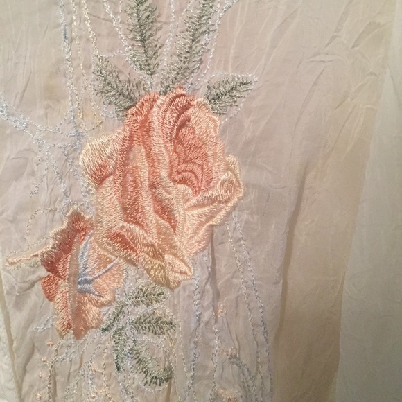 Johnny Was White XL 100% Rayon NWOT Peach and Coral Floral Ties at Cuffs - Picture 9 of 10